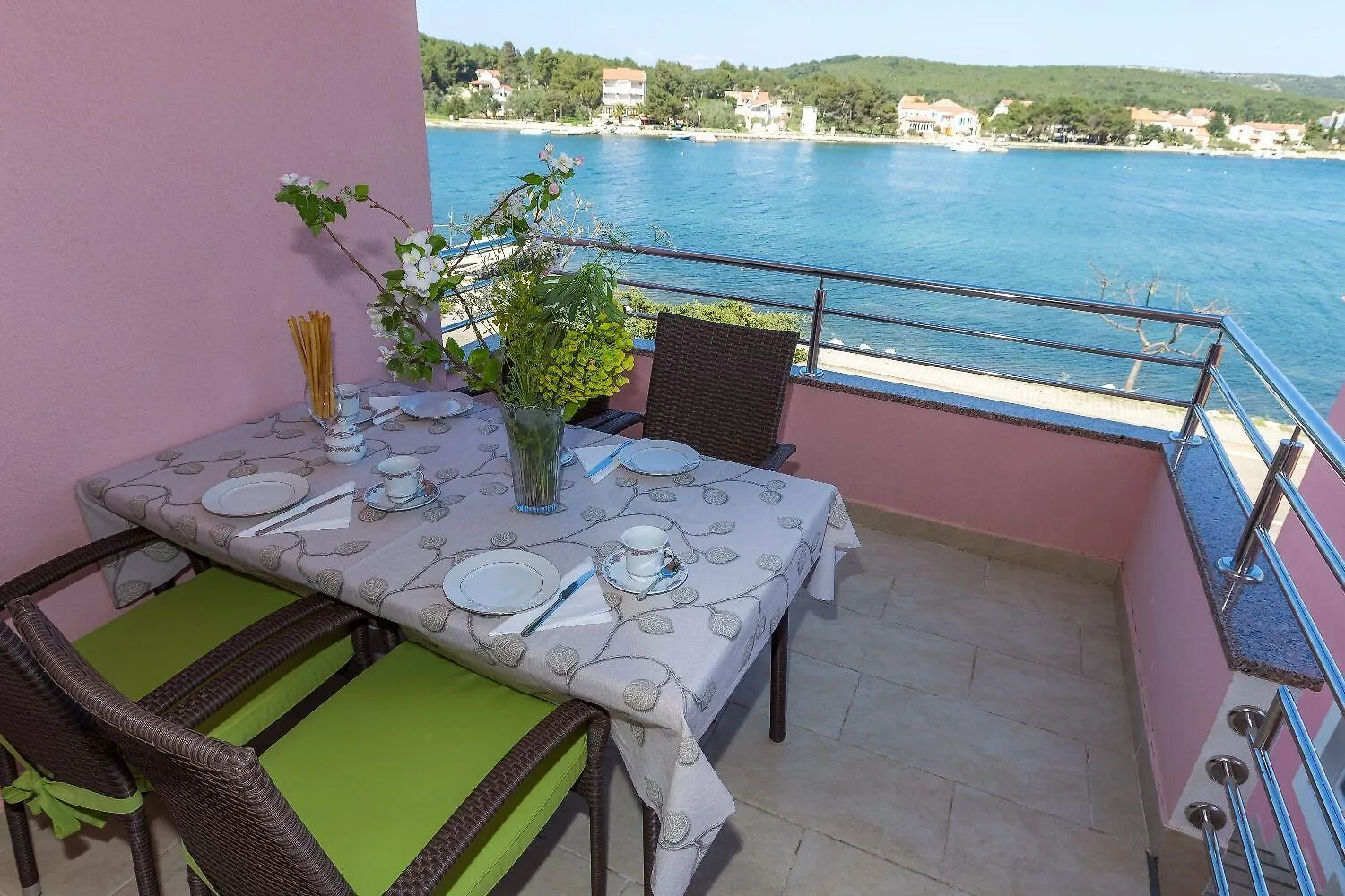 Apartments Zvone1 Veli Rat Kroatien